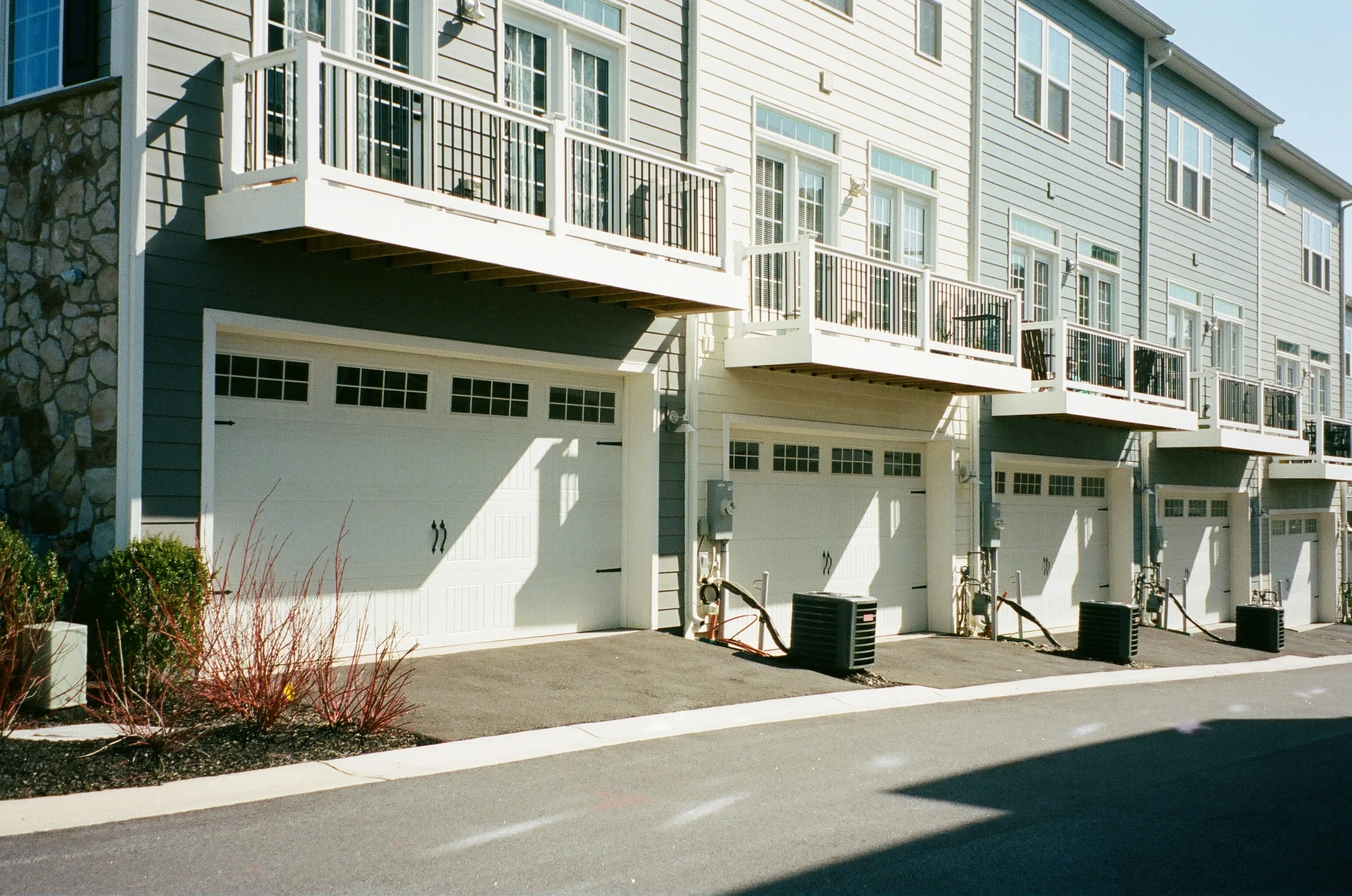 Townhouse vs. Single-Attached House in the Philippines: Which Is Right for You?