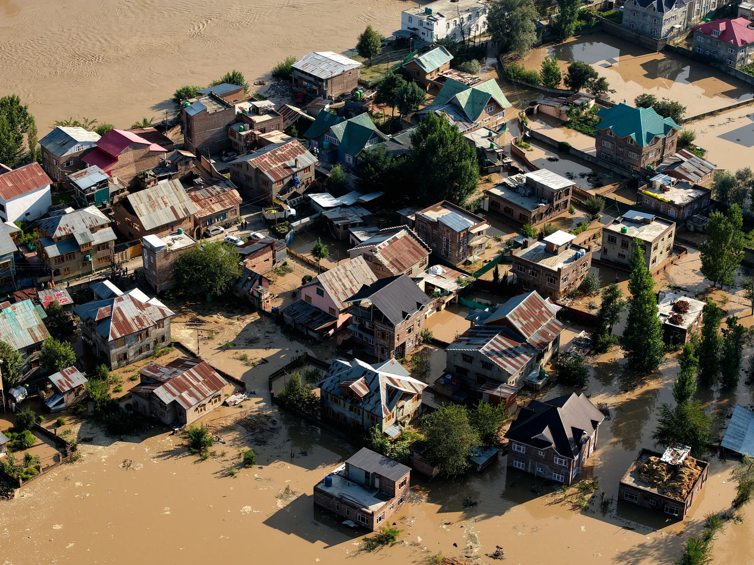 Flood Risk and Property Values in Metro Manila: What Every Buyer Must Check First